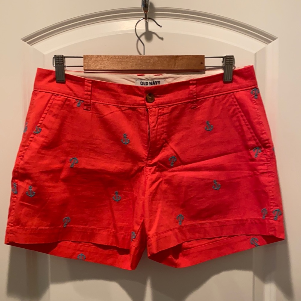 Old Navy short, coral with turquoise anchors